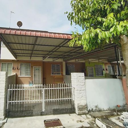 Kak Chik Homestay Kepala Batas Kepala Batas  Extérieur photo